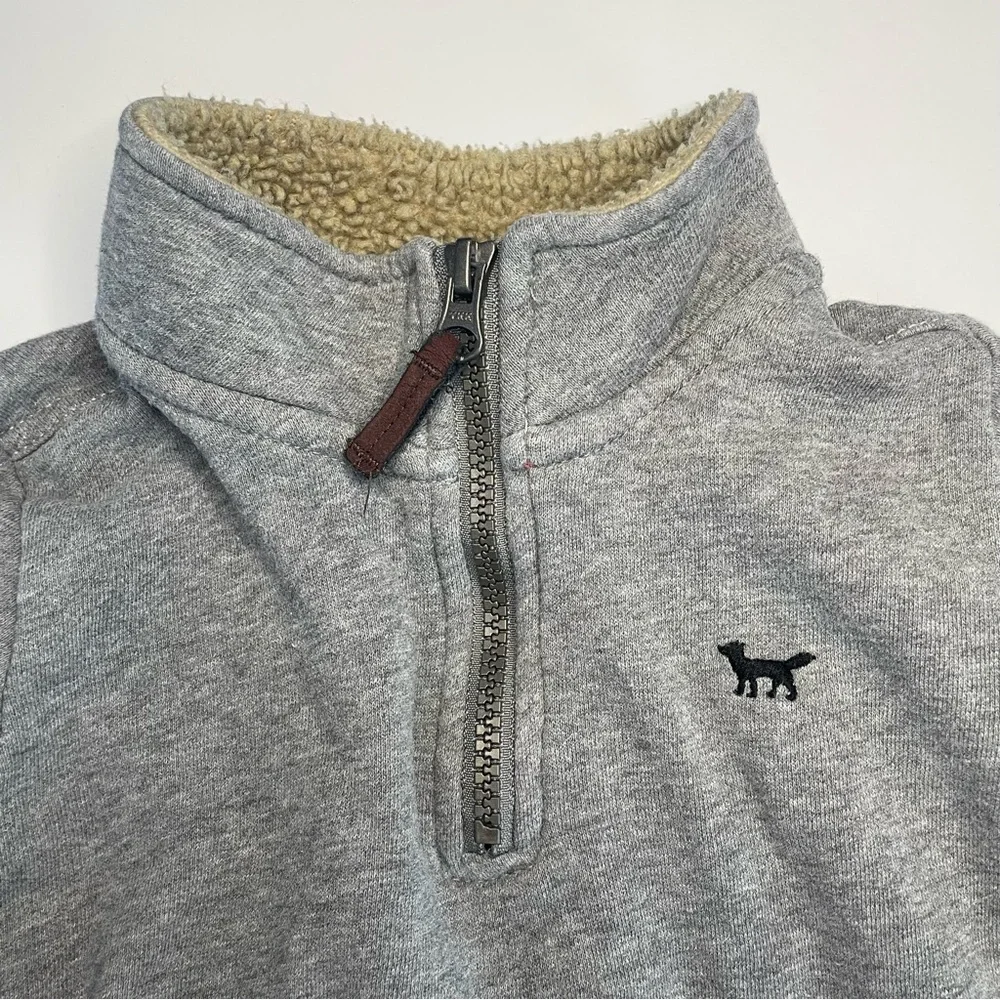 Carter’s 3T GRAY Pullover Sweat Shirt PRELOVED